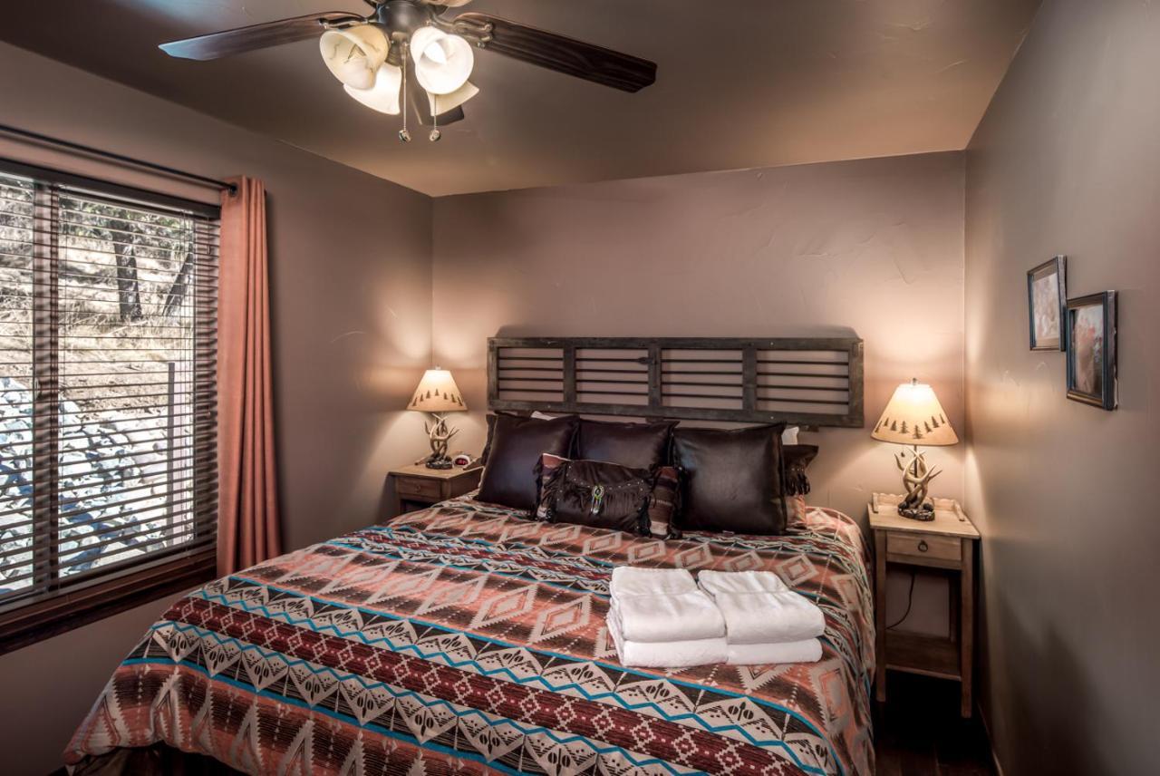 Fifth Dimension, 2 Bedrooms, Wifi, Hot Tub, Game Table, Grill, Sleeps 4 Ruidoso Esterno foto